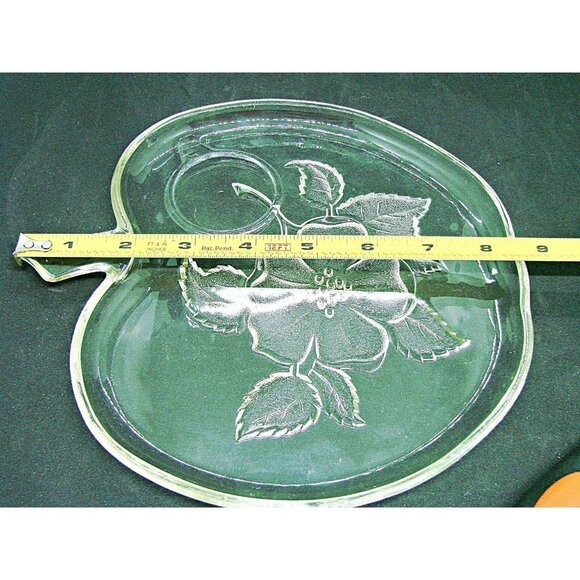 Hazel Atlas Orchard Crystal Clear Glass Apple Dish Flowers Snack Luncheon Plate - Picture 8 of 9